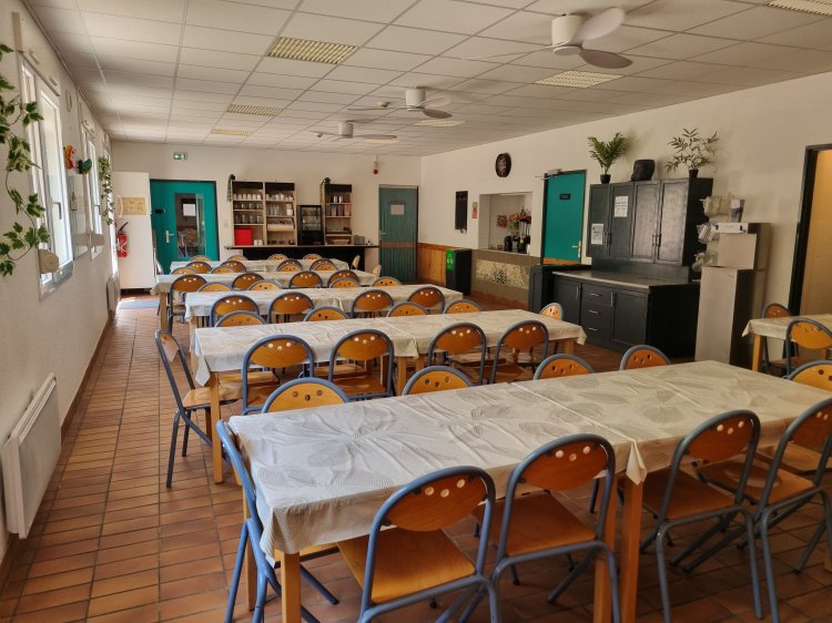 La Maison - int�rieur La salle � manger principale du Val de l\'Hort Anduze C�vennes : 1786363105.20260810_134243.jpg